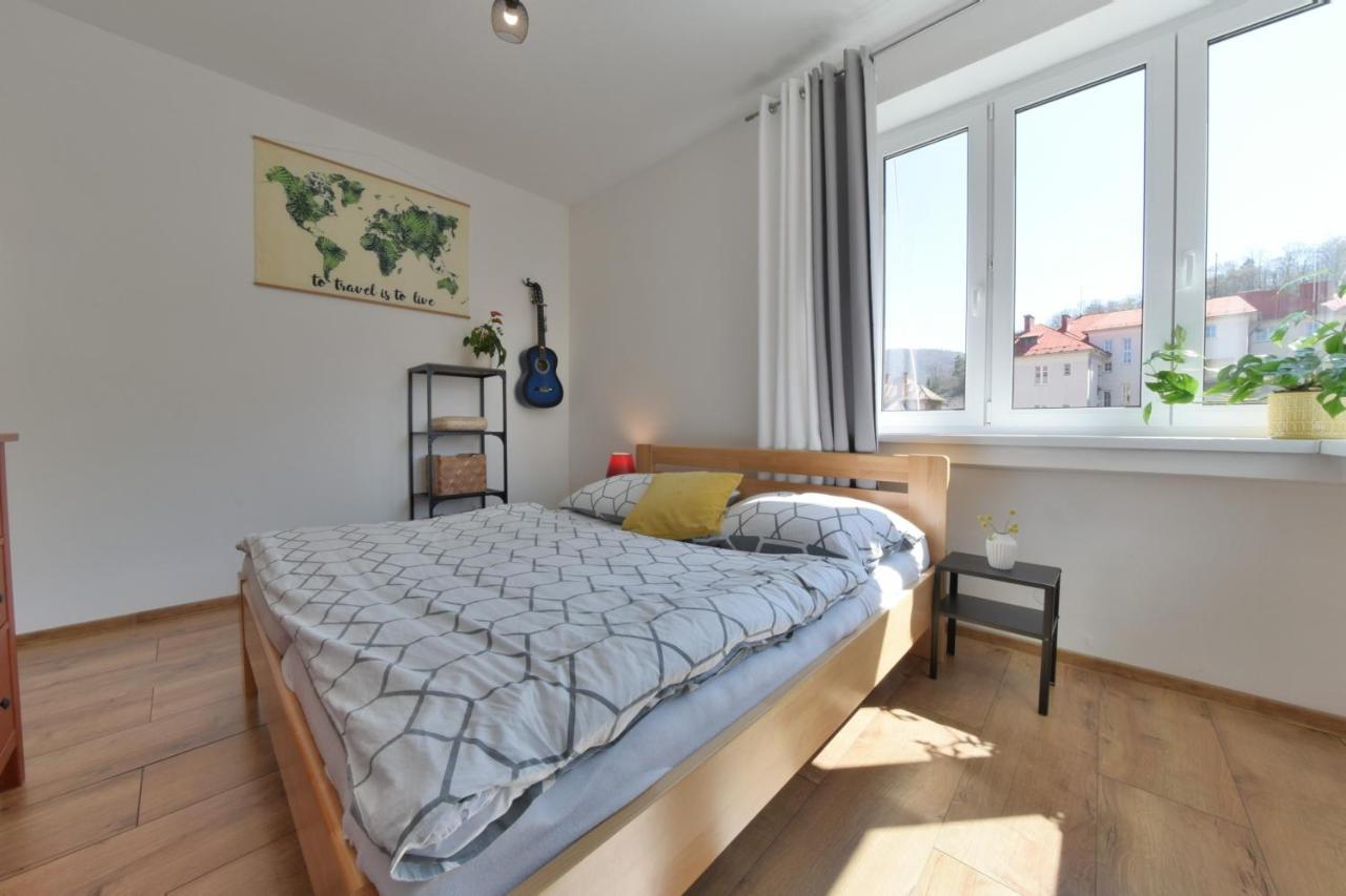 Big 75M2 Next To Opera Building In Direct Centrum, Air-Conditioned, Balcony, 24H Self Checking Banska Bystrica Bagian luar foto